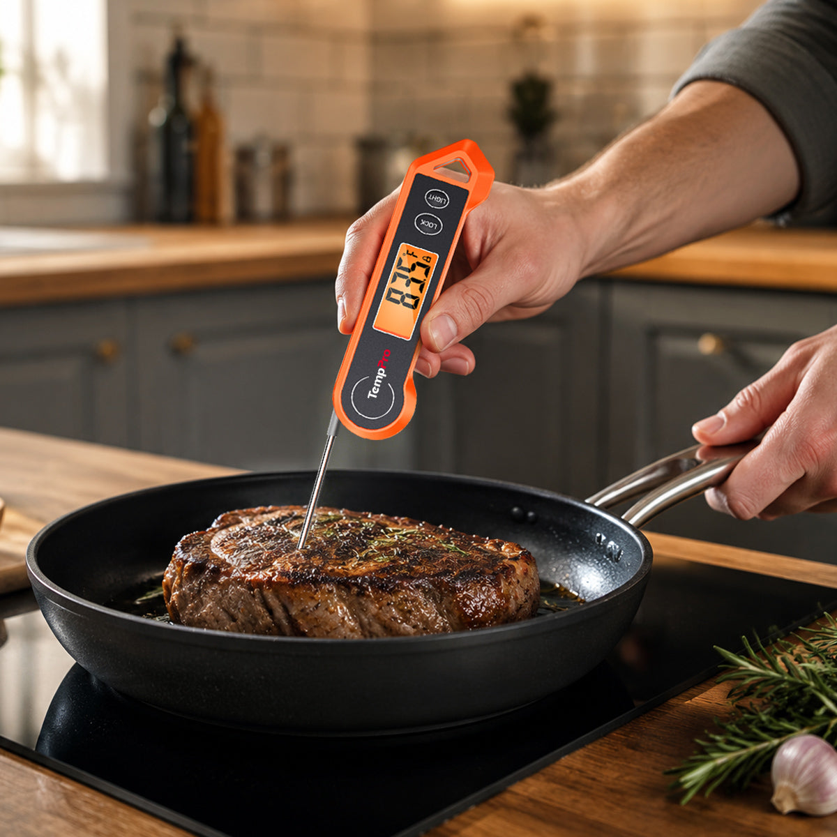 Instant read thermometer